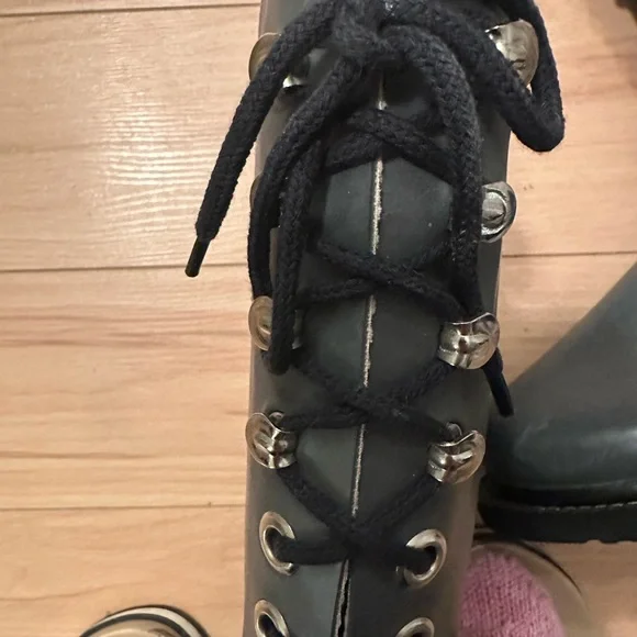 💜Ilse Jacobsen Taupe Rainboots 💜  Black Textured Sole Footwear - Picture 11 of 11